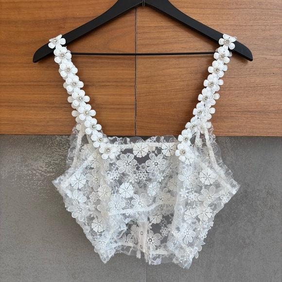 NWOT For Love And Lemons Rosette Cami Crop Top, Size M - Picture 13 of 16